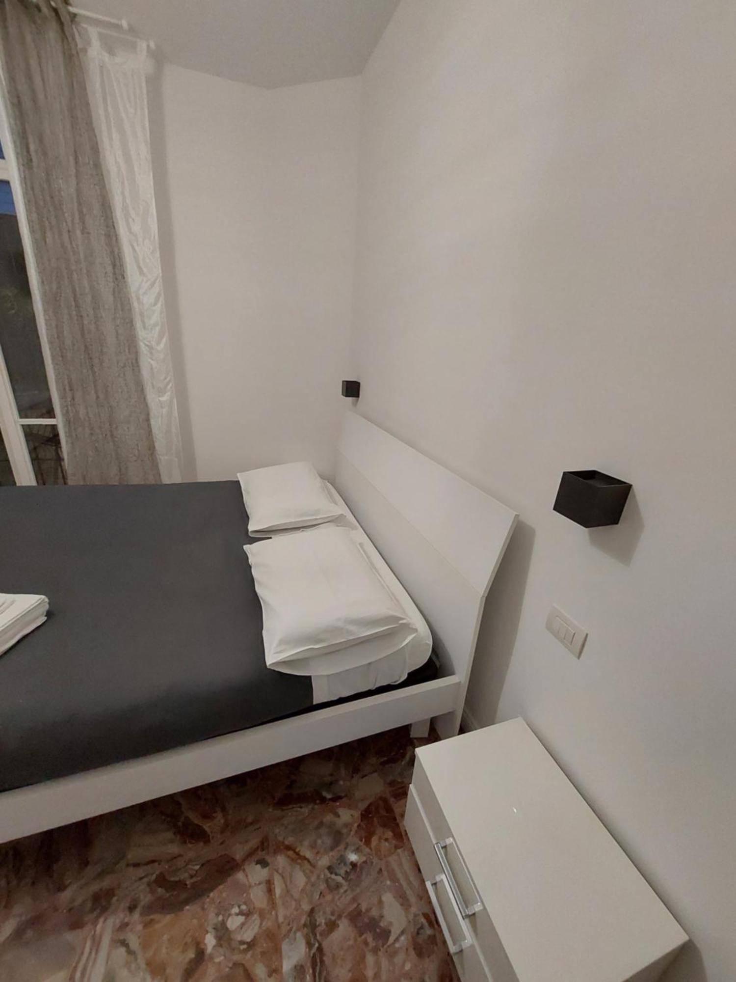 Affittacamere 24H Civitanova Marche Bilik gambar